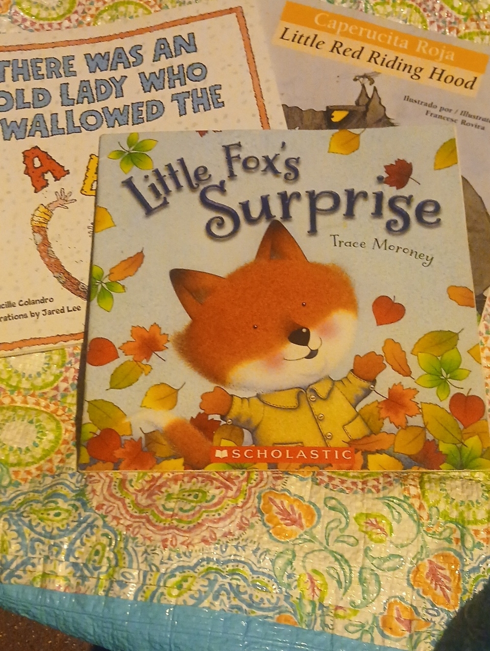 Scholastic Books Set Of 3..as Is